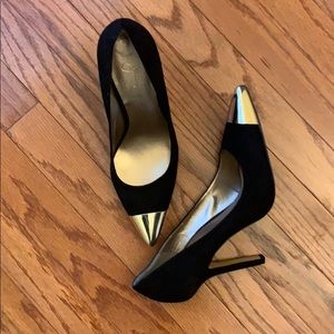 Jessica Simpson gold tipped black heels